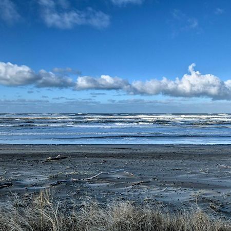 Eagles View Condo In Ocean Shores With 3 Balconies Екстериор снимка